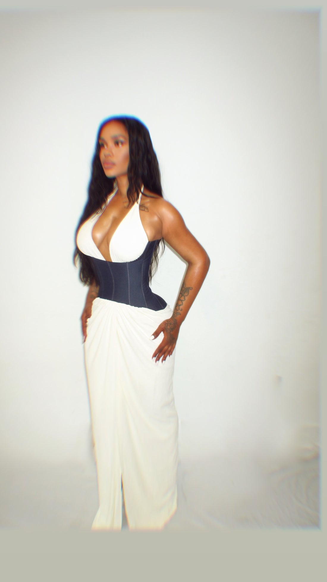 Blerta Strapless
Corset dress